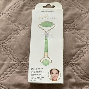 Jade roller NEW
